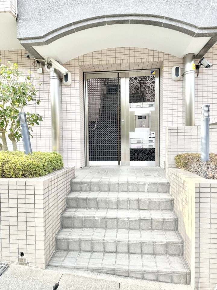 �G���g�����X �O�ρ��������������͋C�̃G���g�����X���Z�܂������������}���܂�