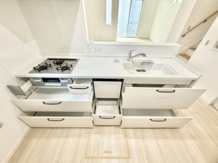 �L�b�`�� �������Ƒ����J��[�߂�A������̂���L�b�`��