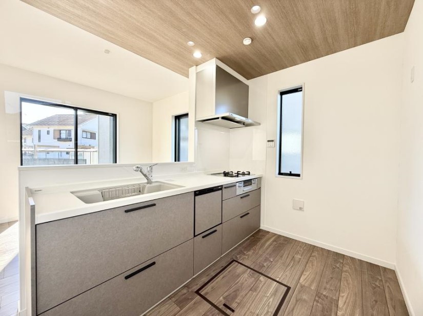 �L�b�`�� ���������y���݂ƐH�ׂ�K����͂���L�b�`��