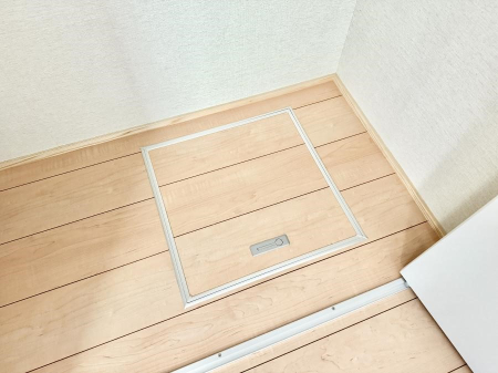 ���̑����� �ݔ����B�ꂽ���[�X�y�[�X�ŉƑS�̂��X�b�L��