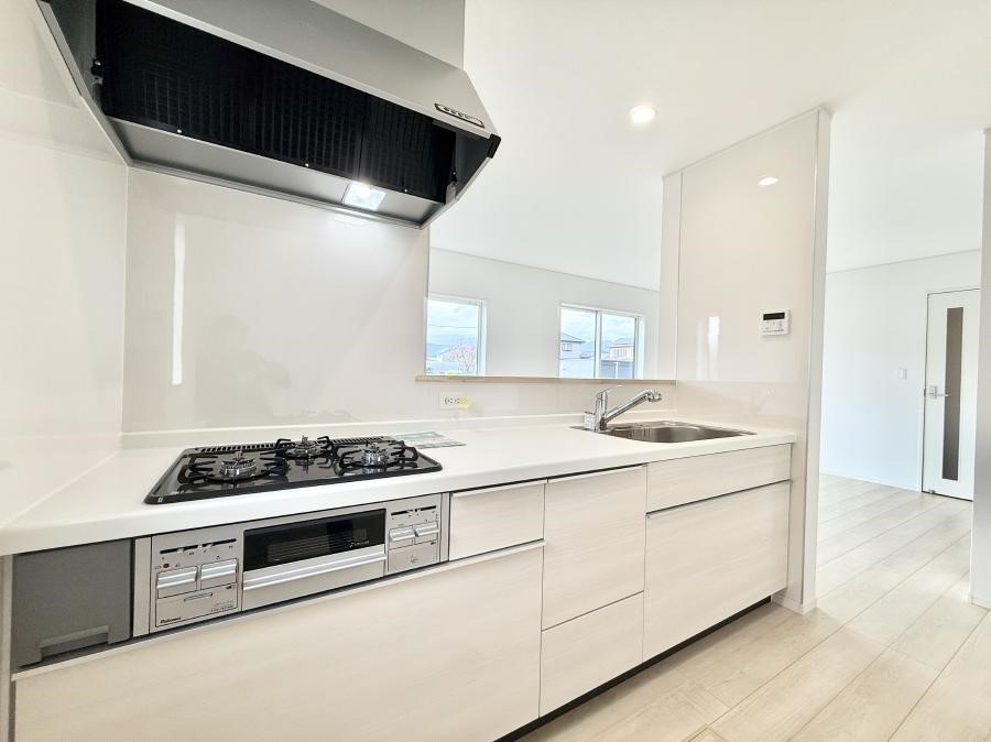 �L�b�`�� �����������������Ɗy�����Ȃ�A���K�ȃL�b�`�����