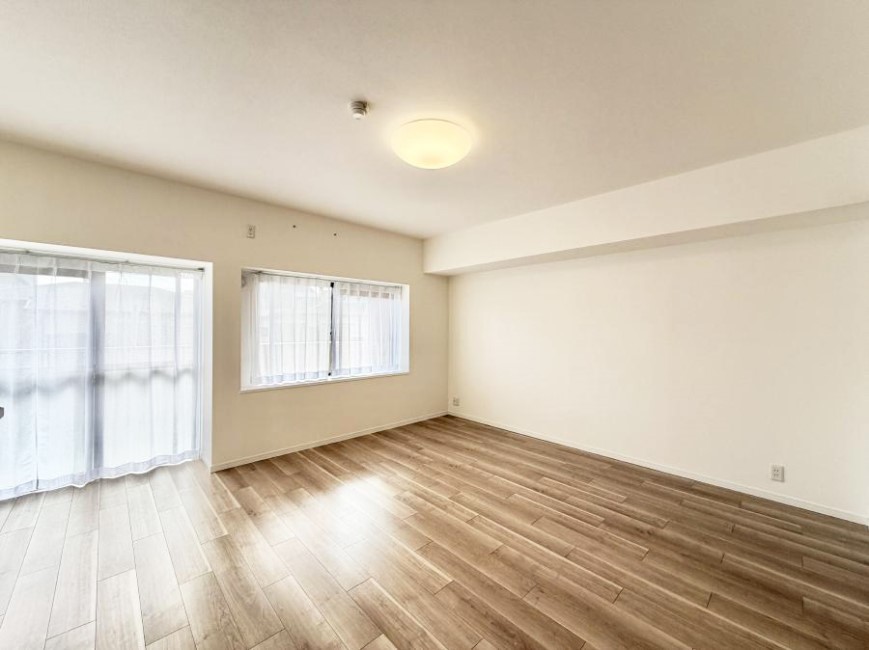 ���r���O ���������C�ɓ���̏ꏊ�ŁA�̂�т�Ƃ������Ԃ�