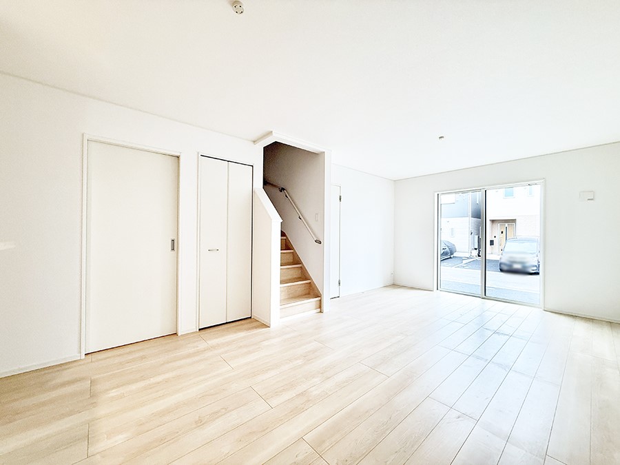 ���̑����� �������Ƒ��̏Ί炪���ӂ��A���났�̋��