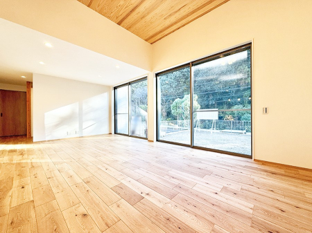 ���r���O ���������ƕ���������A�����b�N�X�ł�����