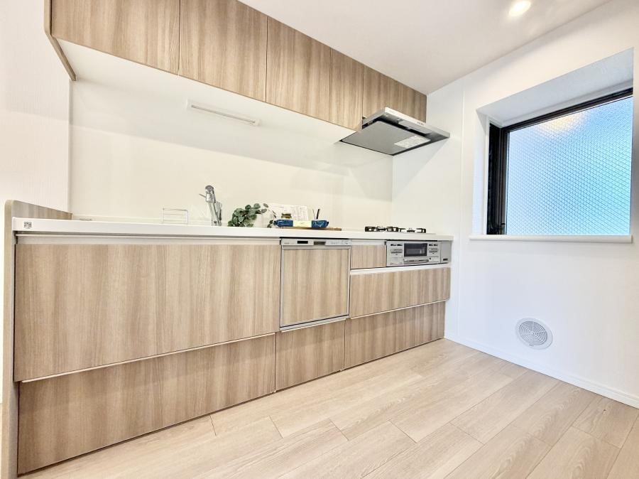 �L�b�`�� ���������y���݂ƐH�ׂ�K����͂���L�b�`��