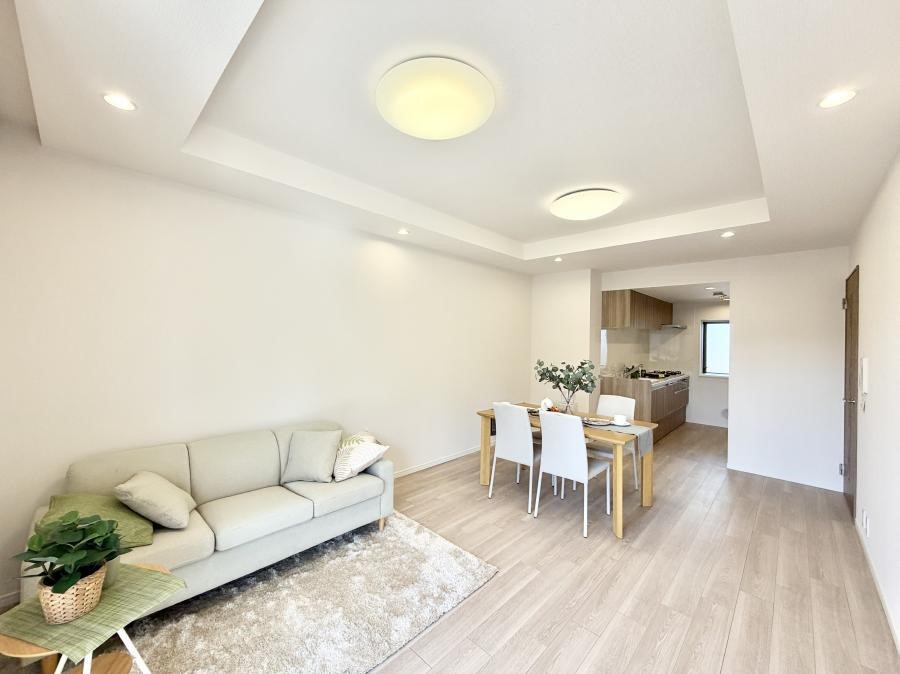 ���r���O ���������났�ƏΊ炪�W�܂�A�S���܂郊�r���O