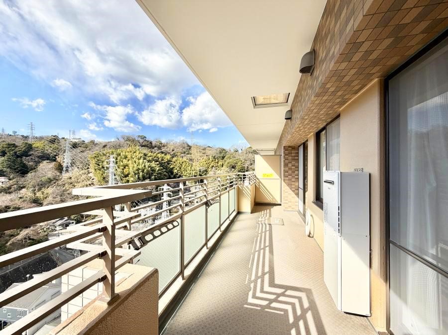 �o���R�j�[ ������ ���̃R�[�q�[���̐�����y���ށA�����̏ꏊ