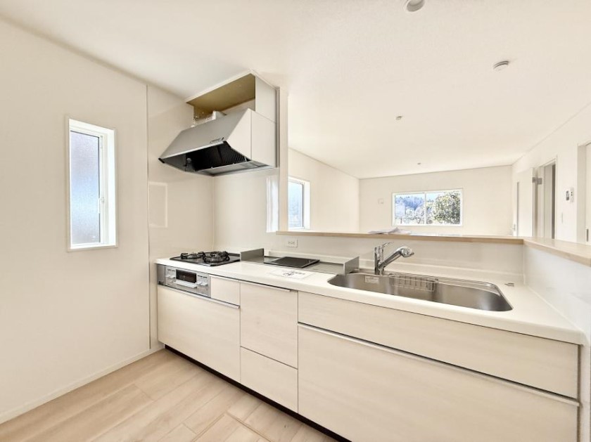 �L�b�`�� �������V���v���Ŕ������S�n�悢���Ԃ𐶂ރL�b�`�����