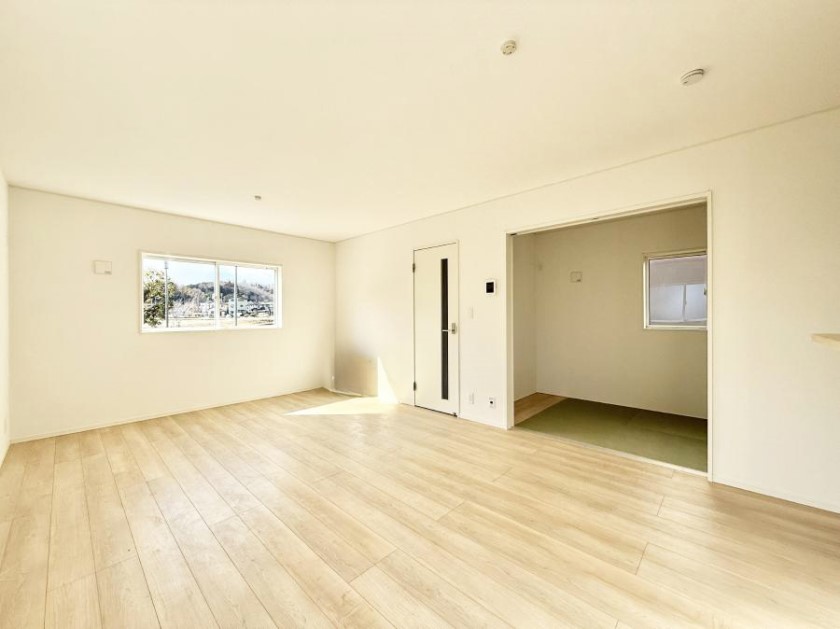 ���̑����� �������Ƒ��̏Ί炪���ӂ��A���났�̋��