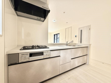 �L�b�`�� �������Ƒ����J��[�߂�A������̂���L�b�`��