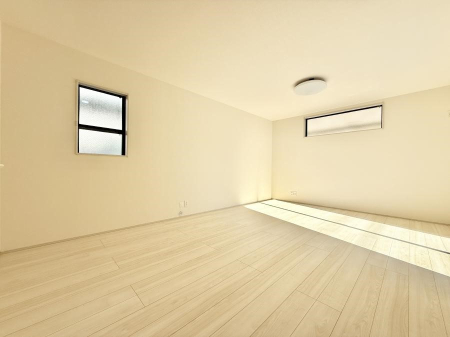 ���r���O ���������R�Ɖ�b�����܂��A�S�n�悢�ЂƂƂ�