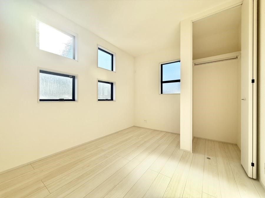 �Q�� ���������̔z�u��ʋC���̗ǂ��݌v�ŕ����̋�C�������炸�A��ɐV�N�ȋ�C������܂�