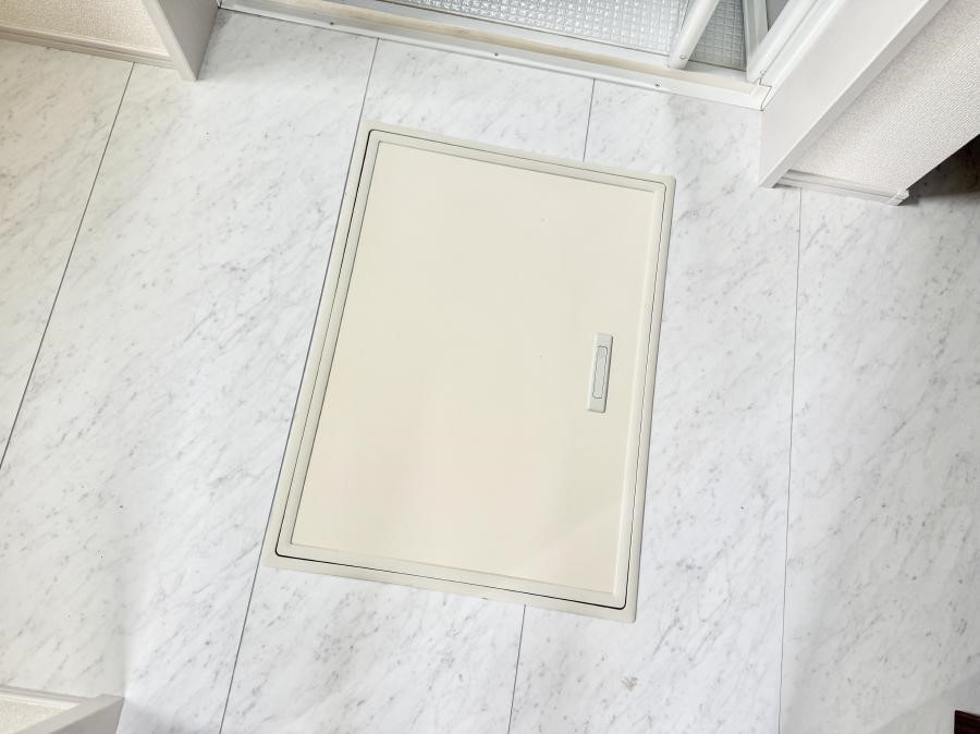 ���̑����� �ݔ����B�ꂽ���[�X�y�[�X�ŉƑS�̂��X�b�L��