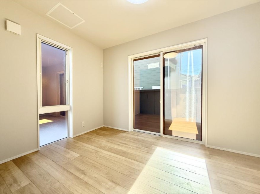 �q������ �����������̍D�݂ɍ��킹���C���e���A�𐮂��₷�����𔽉f�ł���ꏊ�ł�