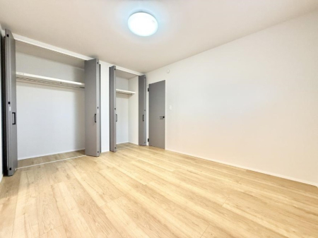 �q������ �������Ƌ�⃌�C�A�E�g�����R�ɔz�u�ł��邽�ߎg�����肪�ǂ����K�ɉ߂����܂�