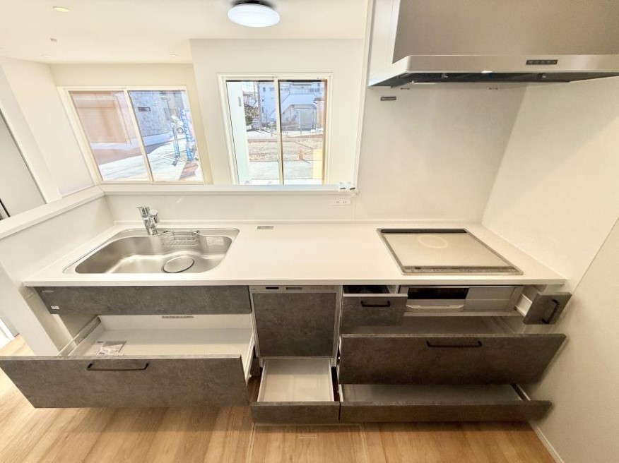 �L�b�`�� �������A�C�f�A�L����A�N���G�C�e�B�u�ȗ������