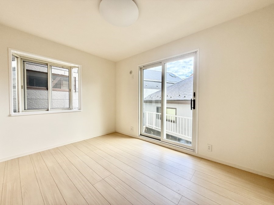 ���r���O ���������R�Ɖ�b�����܂��A�S�n�悢�ЂƂƂ�