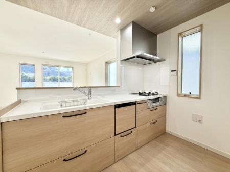 �L�b�`�� �������Ƒ����J��[�߂�A������̂���L�b�`��