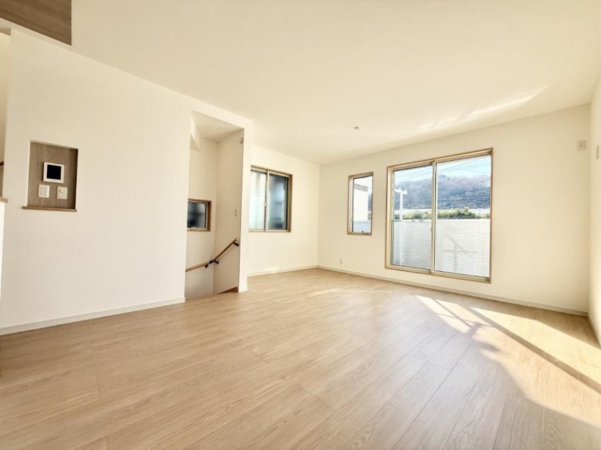 ���r���O ���������S�n�̂����A���z�̃��r���O