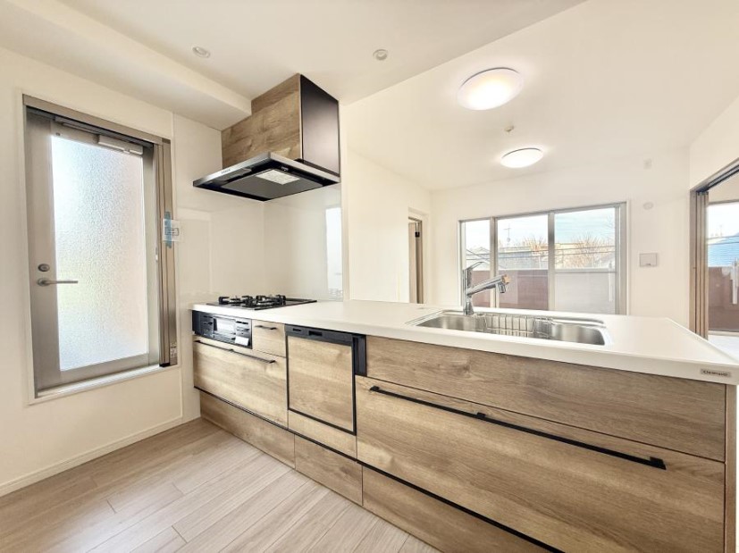 �L�b�`�� ���������y���݂ƐH�ׂ�K����͂���L�b�`��