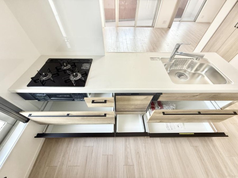 �L�b�`�� �����������������Ɗy�����Ȃ�A���K�ȃL�b�`�����