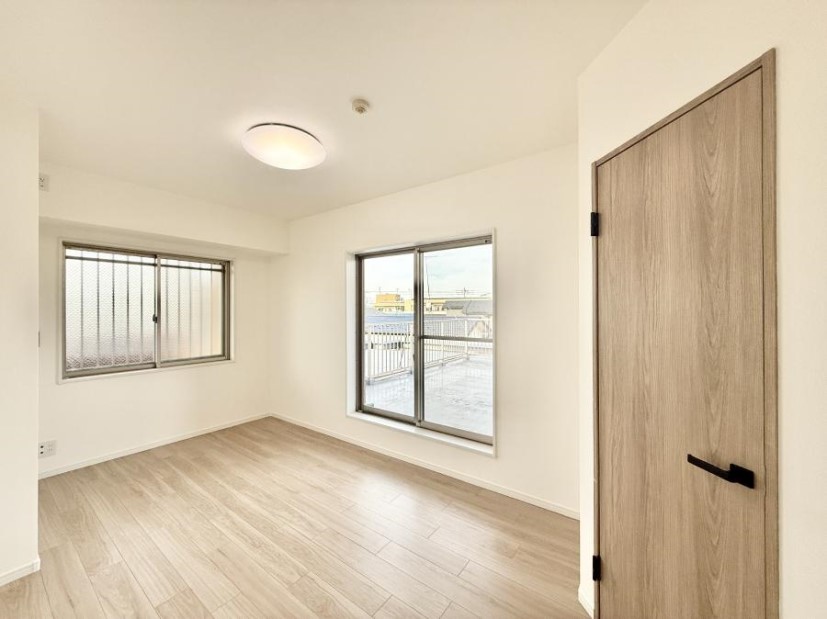 �Q�� ���������̔z�u��ʋC���̗ǂ��݌v�ŕ����̋�C�������炸�A��ɐV�N�ȋ�C������܂�