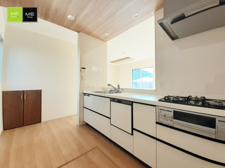 �L�b�`�� �����������������Ɗy�����Ȃ�A���K�ȃL�b�`�����