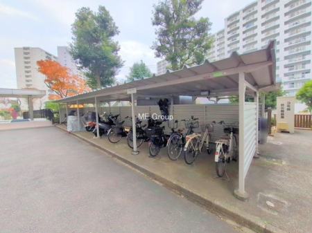 ���̑� �O�ρ�������Ɛ������ꂽ���֏�ŁA���]�Ԃ̕ۊǂ����S�ł�