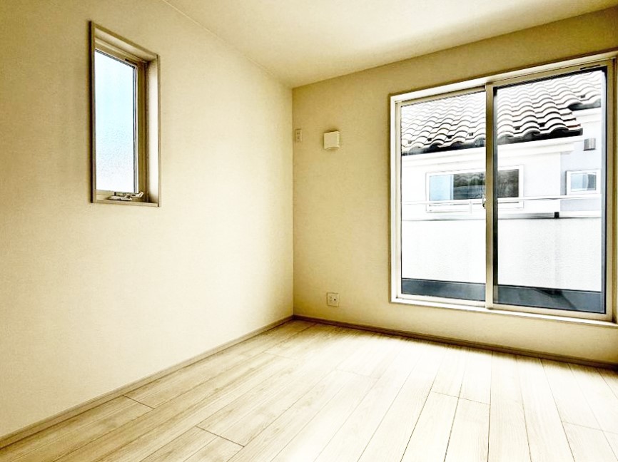 �Q�� ���������̔z�u��ʋC���̗ǂ��݌v�ŕ����̋�C�������炸�A��ɐV�N�ȋ�C������܂�