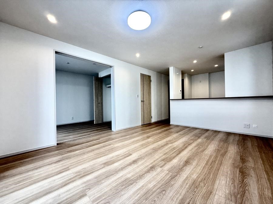 ���r���O ���������R�Ɖ�b�����܂��A�S�n�悢�ЂƂƂ�