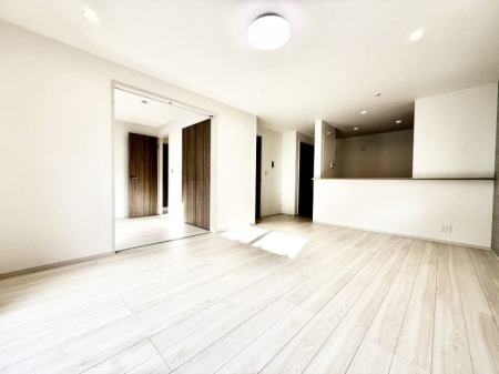 ���r���O ���������났�ƏΊ炪�W�܂�A�S���܂郊�r���O