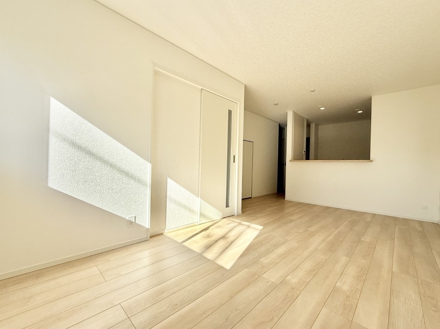 ���r���O �����������������Ɠ��ʂɂ���A�e���̋��