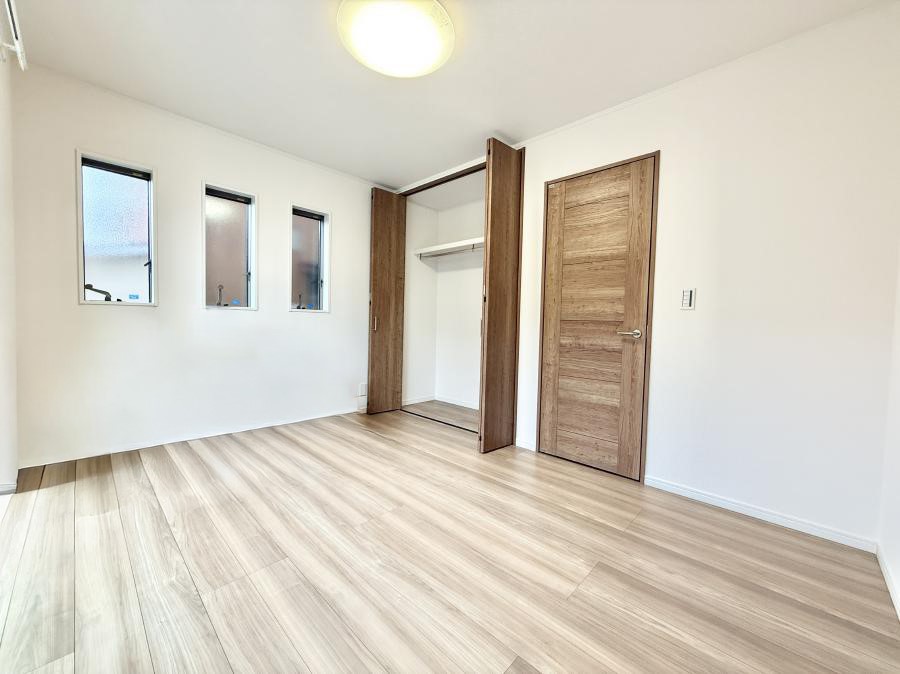 �q������ �������Ƌ�⃌�C�A�E�g�����R�ɔz�u�ł��邽�ߎg�����肪�ǂ����K�ɉ߂����܂�