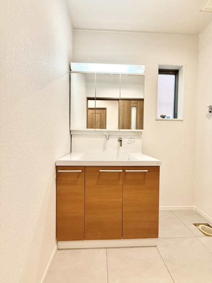 ���ʑ�E���ʏ� �������Ƒ��݂�Ȃ��g���₷���z�u�ł�