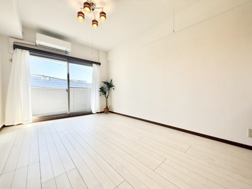 ���r���O �������S���������ꏊ�A�������߂����郊�r���O