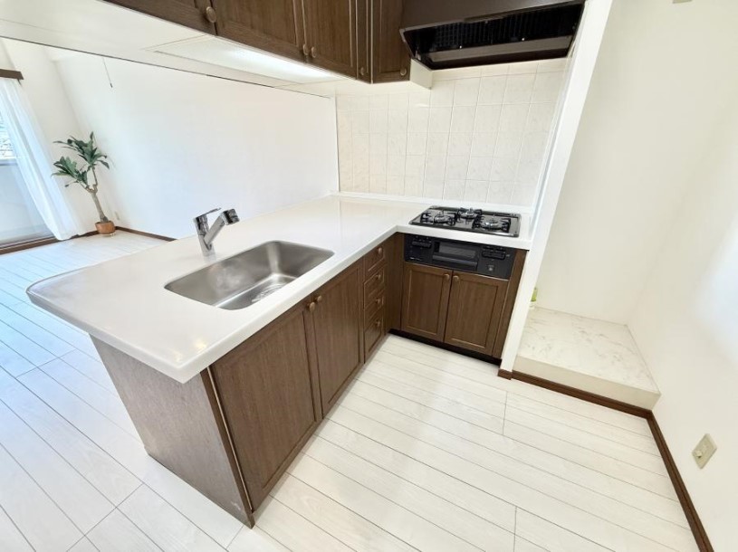 �L�b�`�� �������V���v���ŋ@�\�I�A�����g���₷���L�b�`��