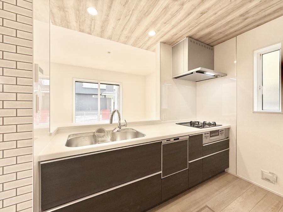 �L�b�`�� �������V���v���Ŕ������S�n�悢���Ԃ𐶂ރL�b�`�����