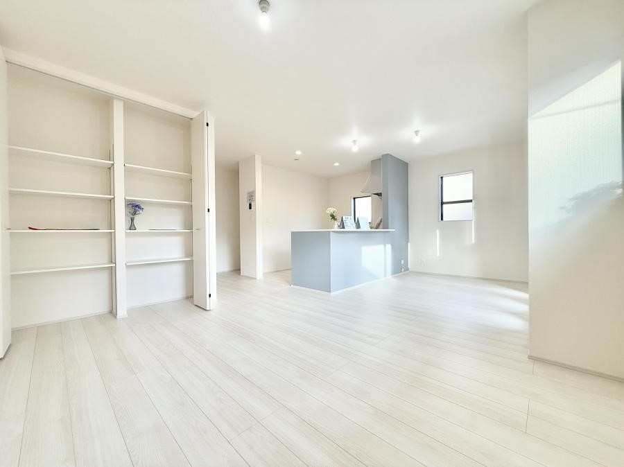 ���r���O ���������S�n�̂����A���z�̃��r���O