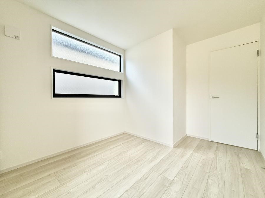 �q������ �������Ƌ�⃌�C�A�E�g�����R�ɔz�u�ł��邽�ߎg�����肪�ǂ����K�ɉ߂����܂�