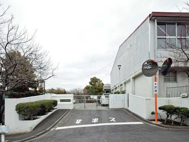 ���ӊ� ���w�Z 160m ���l�s�����h�쏬�w�Z