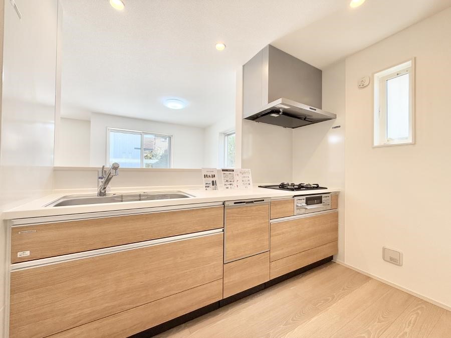 �L�b�`�� ���������y���݂ƐH�ׂ�K����͂���L�b�`��