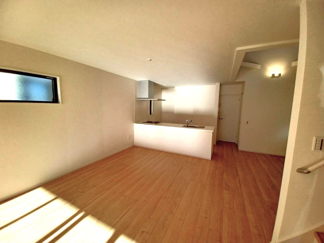 ���r���O �������S���������ꏊ�A�������߂����郊�r���O