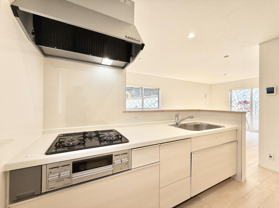 �L�b�`�� ���������y���݂ƐH�ׂ�K����͂���L�b�`��