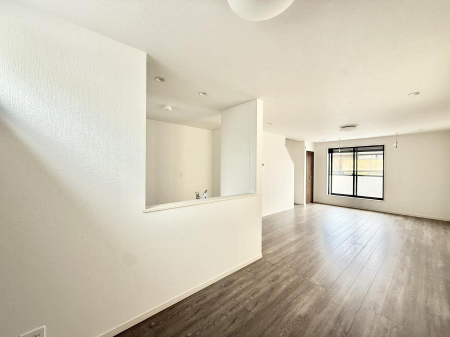 ���r���O �����������������Ɠ��ʂɂ���A�e���̋��