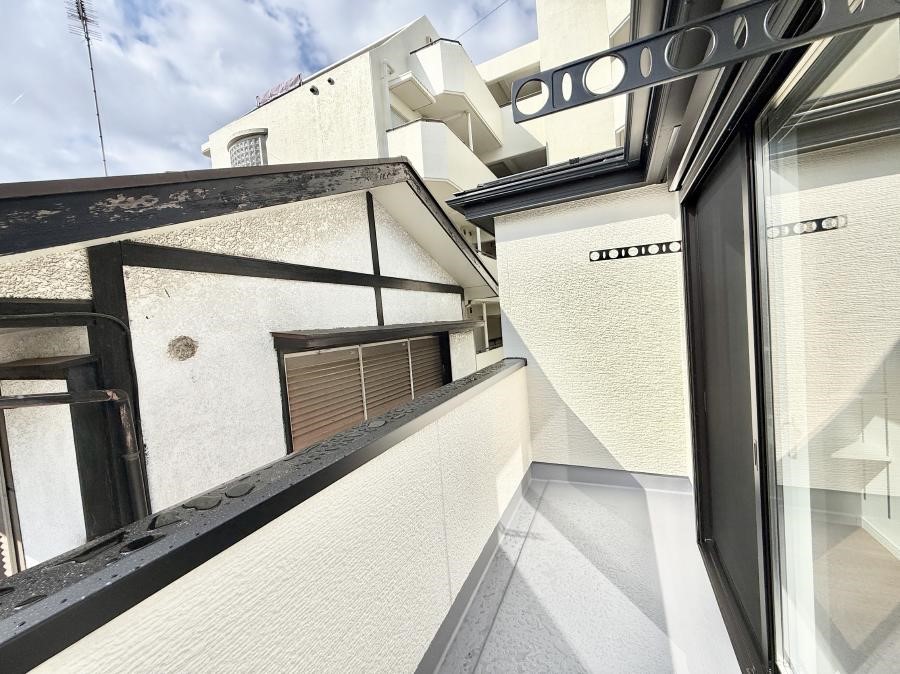 �o���R�j�[ ������ �G�߂̈ڂ낢����������J���I�ȋ�Ԃł�