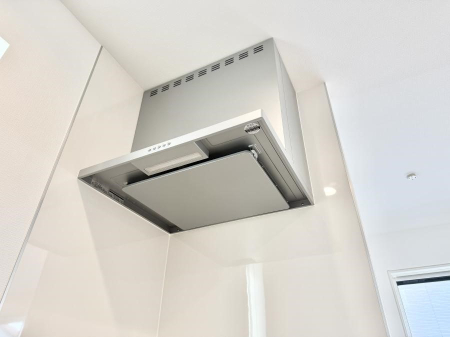 ���̑����� �ݔ����������̏��C����������C��ɗU������A�����I�ɔr�����ł��܂��B