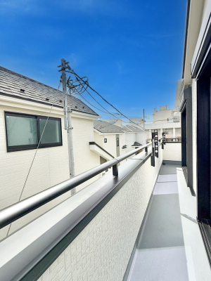 �o���R�j�[ ����