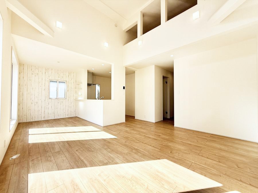 ���r���O ���������R�Ɖ�b�����܂��A�S�n�悢�ЂƂƂ�