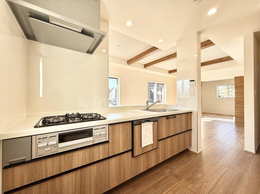 �L�b�`�� �����������������Ԃ����܂��A�Ί炠�ӂ��L�b�`��