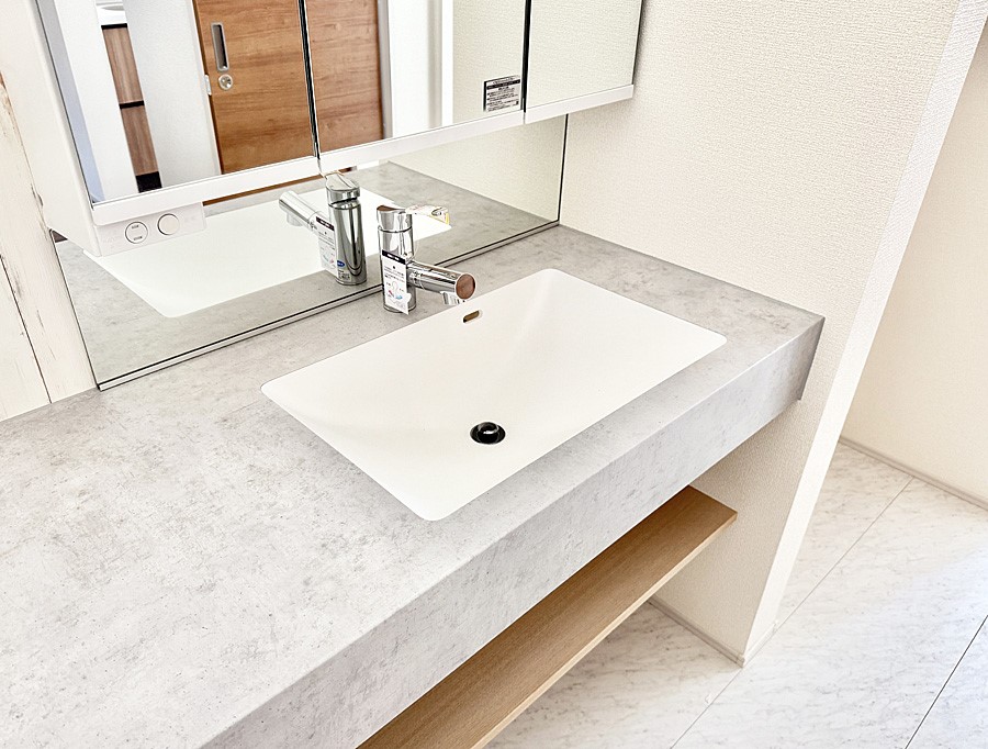 ���̑����� �ݔ����ׂ��������܂Ő􂢂₷���֗��ȃn���h�V�����[�t��